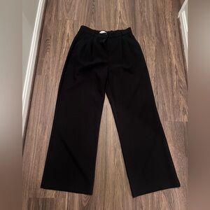 Abercrombie and Fitch wide leg trousers. Size 31/12 regular length￼